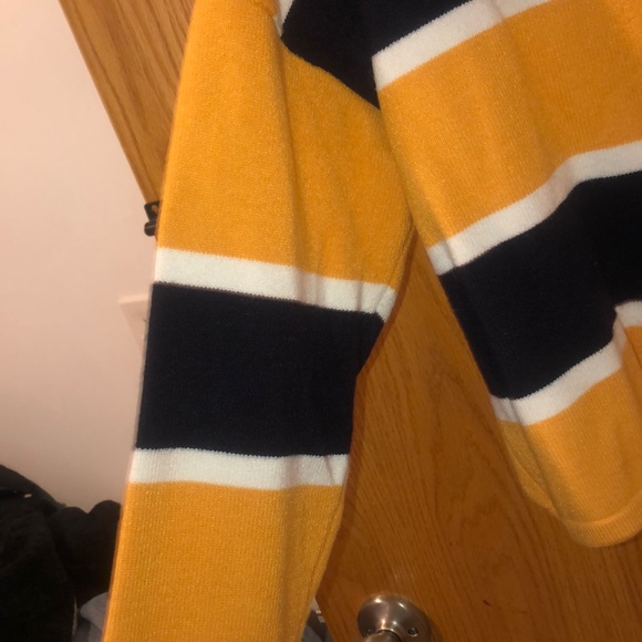 Sweater - Picture 3 of 3